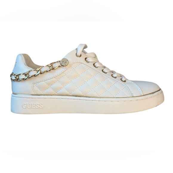 GUESS | Reney Chain Quilted Sneakers | Size 7.5 - Picture 4 of 16
